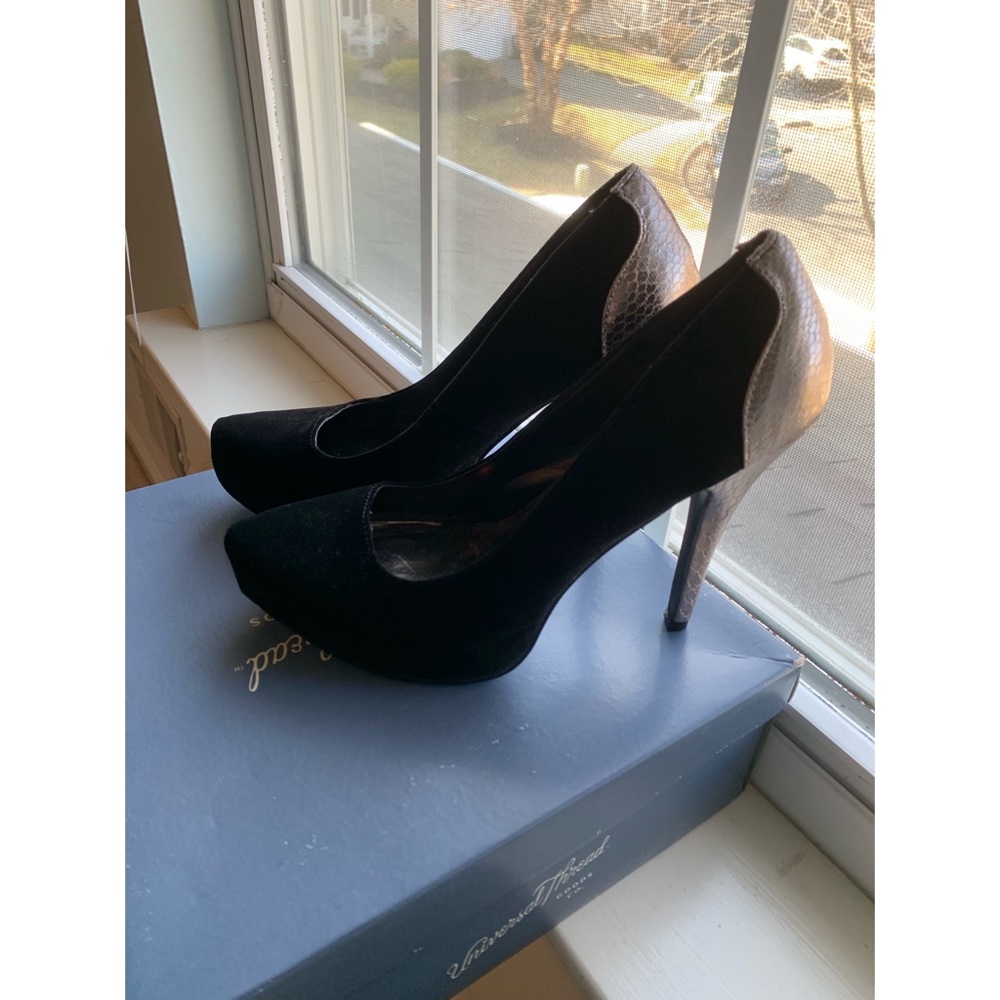 Black Suede Pumps with Faux Snake Skin Back